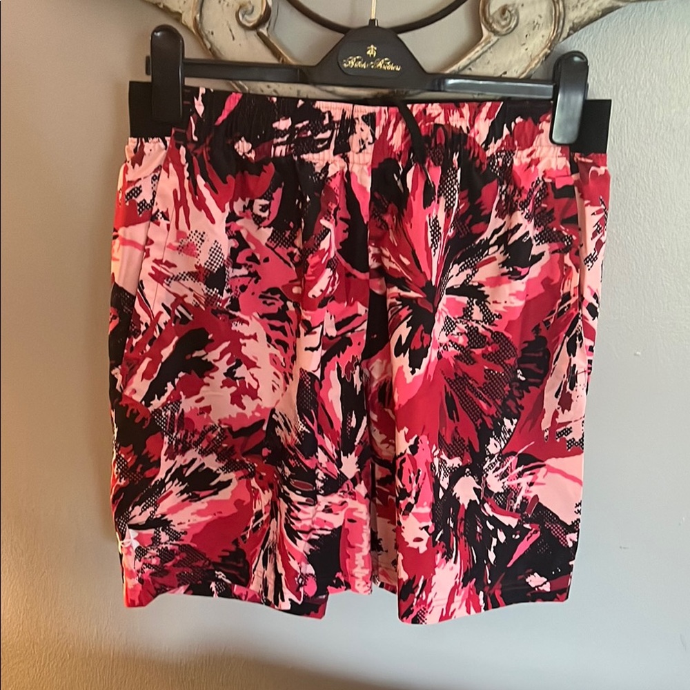 Under Armour Athletic Shorts Pink and Black Lightweight Design
